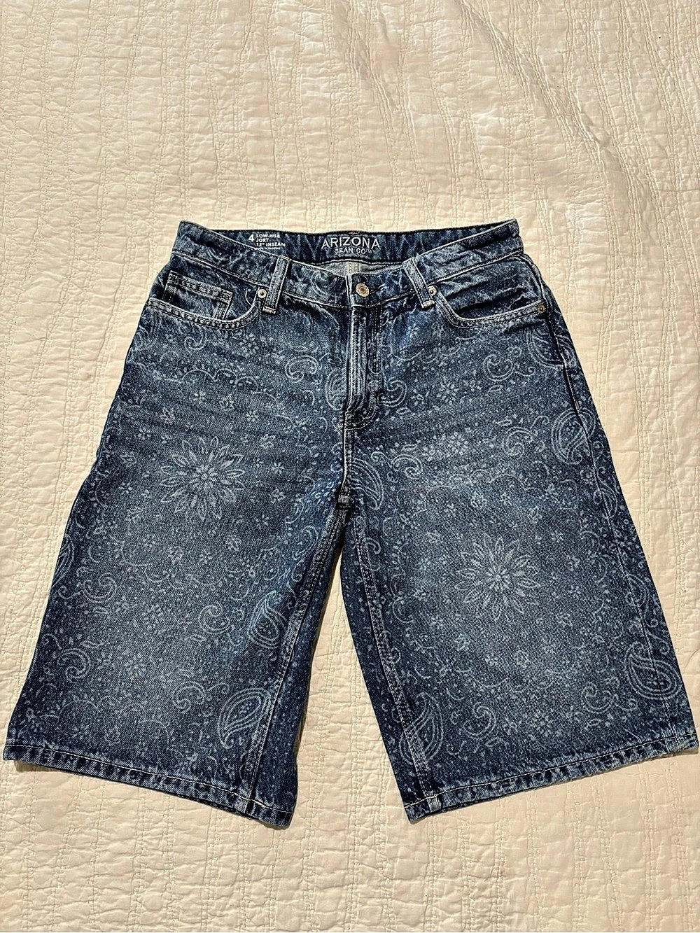 NWOT Arizona Paisley Denim Bermuda Shorts Size 4